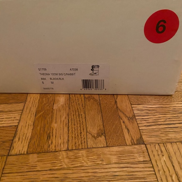 Coach Theona  Fur Boots - Picture 10 of 10